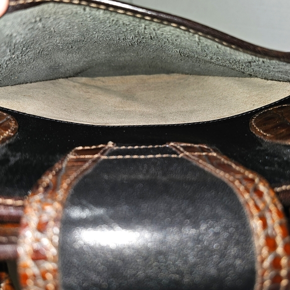 VTG Brahmin Satchel - Picture 12 of 12